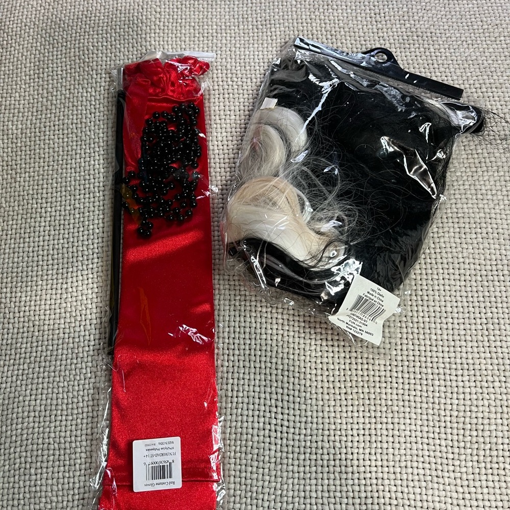 Cruella De Vil Costume Accessories Set